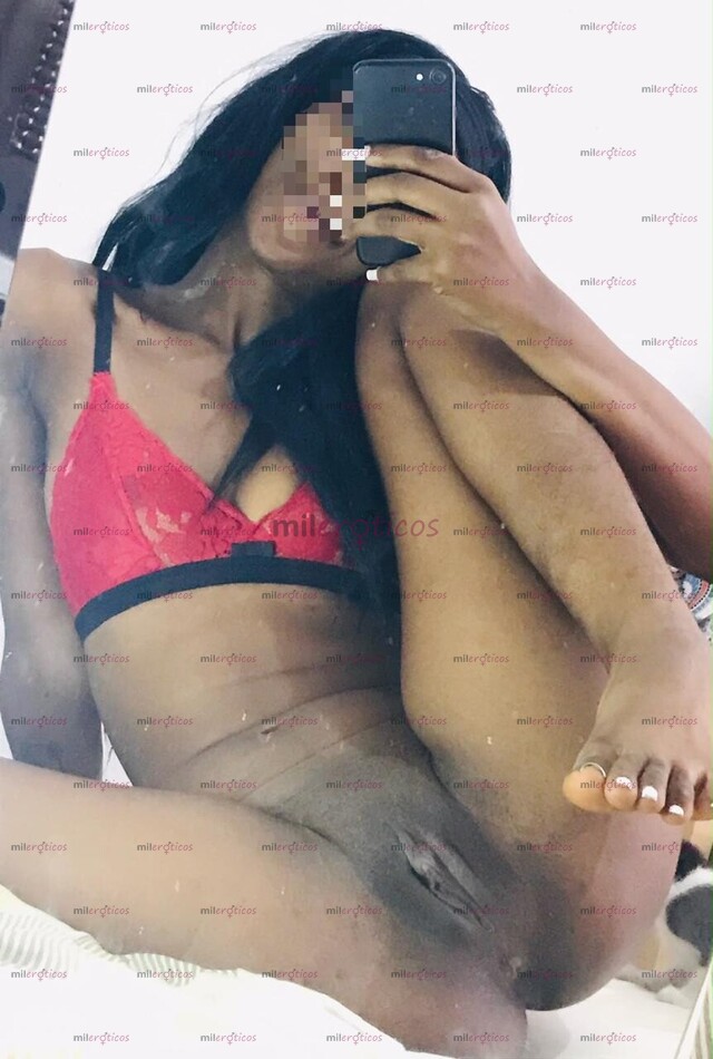 FOTOS DE NICOL, DELICIOSA FLACA MORENA LE GUSTAN LAS CARICIAS