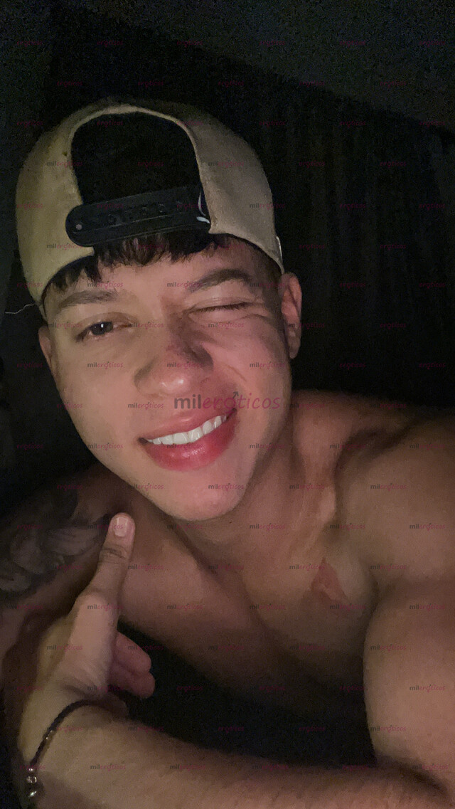 FOTOS DE POLLO ATRACTIVO, VERGON, NALGÓN DISPUESTO HACERTE FELIZ