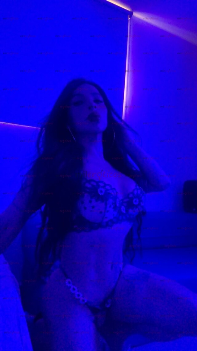 FOTOS DE REAL MANIQUI 100% REAL ( CRISTAL ROUSE) ADICTA AL SEXO