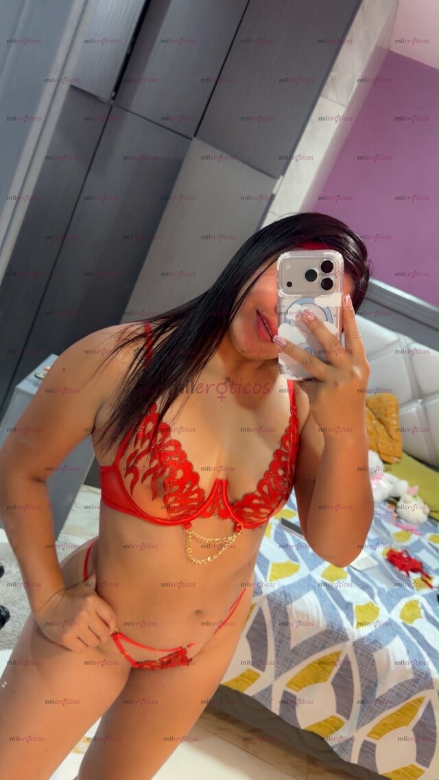 FOTOS DE CHICA TIERNA JOVEN COLOMBIANA CON GANAS DE HACERTE VENIR RIKO