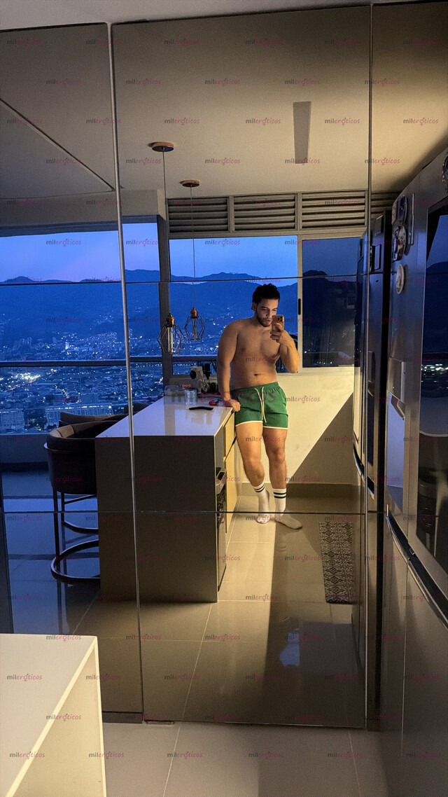 FOTOS DE EMMANUEL, JOVEN DISCRETO VARONIL Y MORBOSO CON 22CM