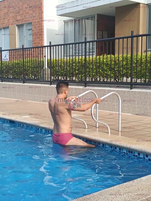 FOTOS DE ANDRES JOVEN GUAPO VARONIL EDUCADO SCORT Y MASAJISTA PROFESIONAL POCOS DIAS BGTA
