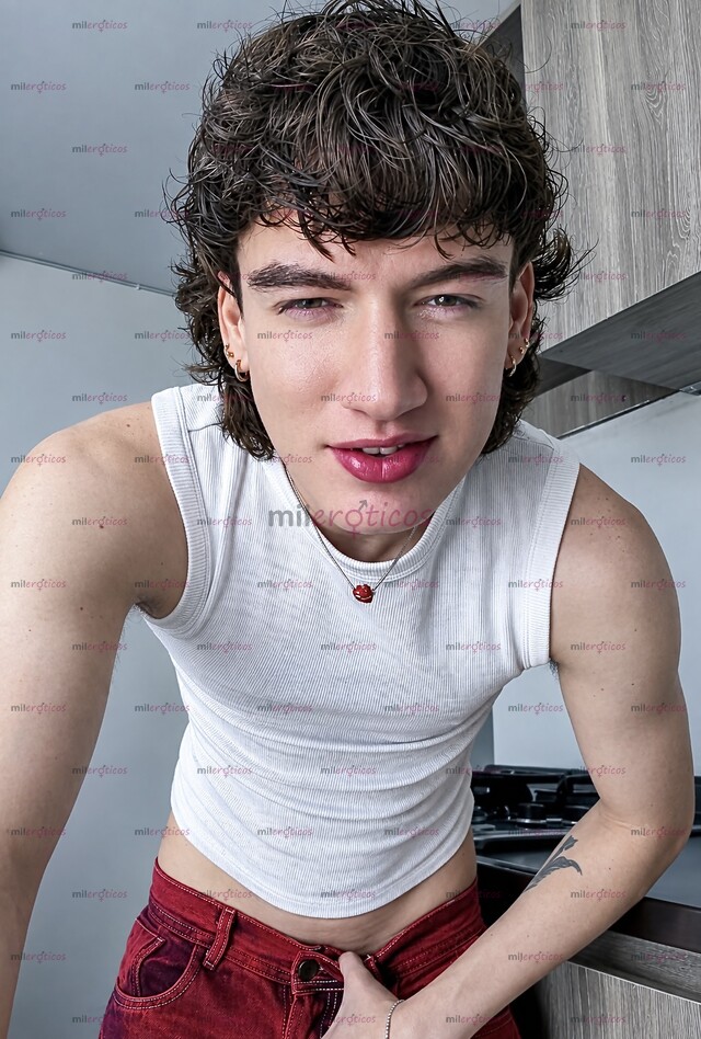 FOTOS DE CHRISTOPHER ADULT CONTENT CREATOR TWINK.