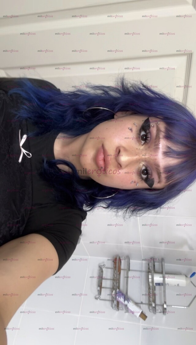 FOTOS DE CHICHONA COPA C CON PIERCINGS GÓTICA EXÓTICA