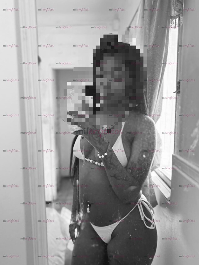 FOTOS DE KAROL MORENITA DELGADA COQUETA DISPUESTA A COMPLACERTE