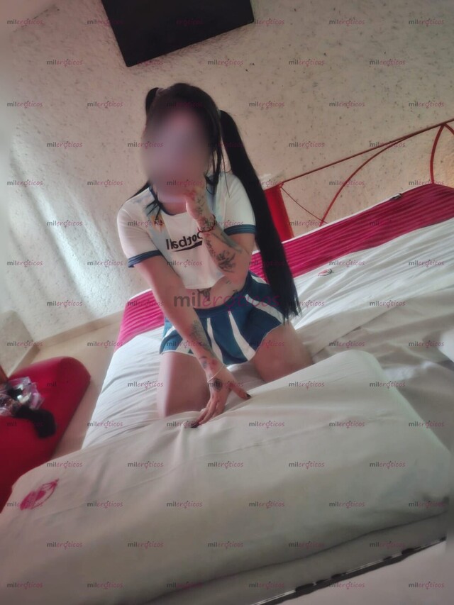 FOTOS DE 18 AÑOS BONITA, GÜERITA, CHAPARRITA Y SUPER TRAVIESA EN LA CAMA...