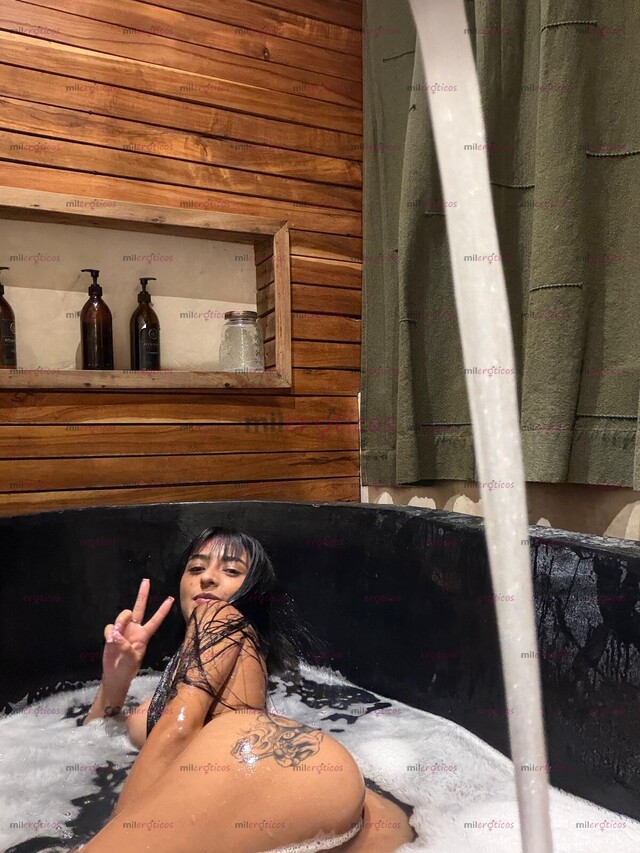 FOTOS DE HOLA PAPASITO SOY UNA LINDA COLOMBIANA DELGADA Y MUY CACHONDA
