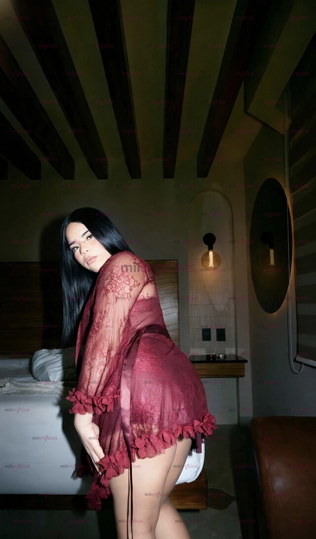 FOTOS DE AMBOS ROLES QUIERES UN CULO APRETADITO O 18 CM DE PLACER