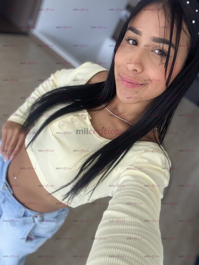 FOTOS DE MARIANA HERMOSA MUJER ELEGANTE DE PIEL CANELA