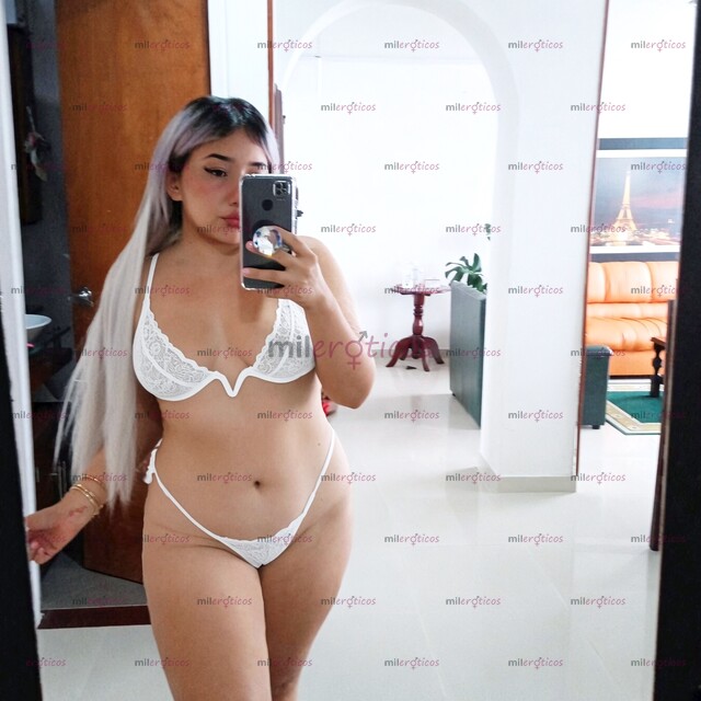 FOTOS DE VAL, MUJER INDEPENDIENTE, SEGURA Y FEMENINA.