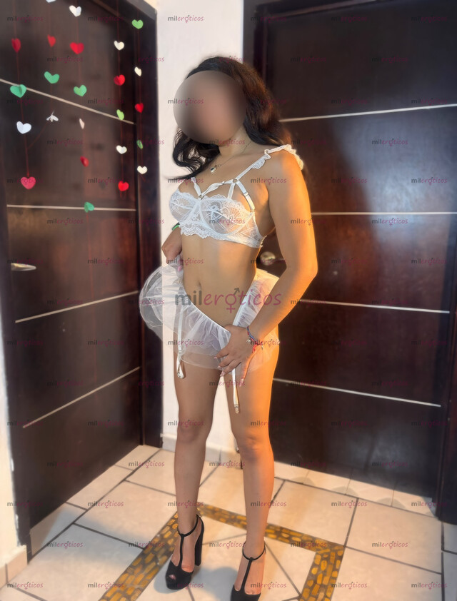FOTOS DE CARITA INOCENTE DE ÁNGEL, PERO UNA PUTA EN LA CAMA,