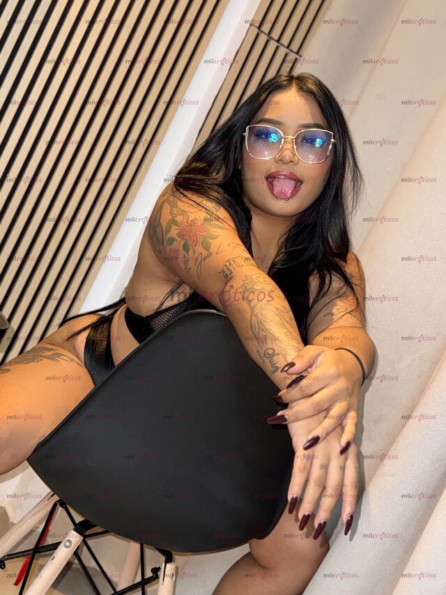 FOTOS DE GEMMA TROSITA CARIÑOSA CALIENTE JUGUETONA CULO Y TETAS GRANDES 100 K PROMO