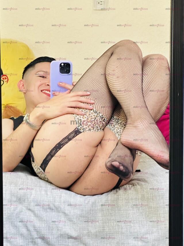 FOTOS DE FEMBOY DOMINANTE CON GUSTO POR LENCERÍA