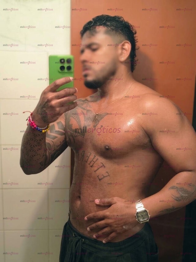FOTOS DE MASAJISTA PROFESIONAL EL MEJOR PARA QUE DISFRUTES Y SALGAS DE LA RUTINA