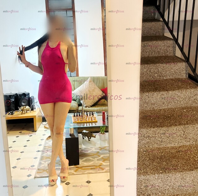 FOTOS DE FLAQUITA ENCANTADORA Y MUY SENSUAL, DÉJAME COMPLACERTE TAMBIÉN SOY MASAJISTA