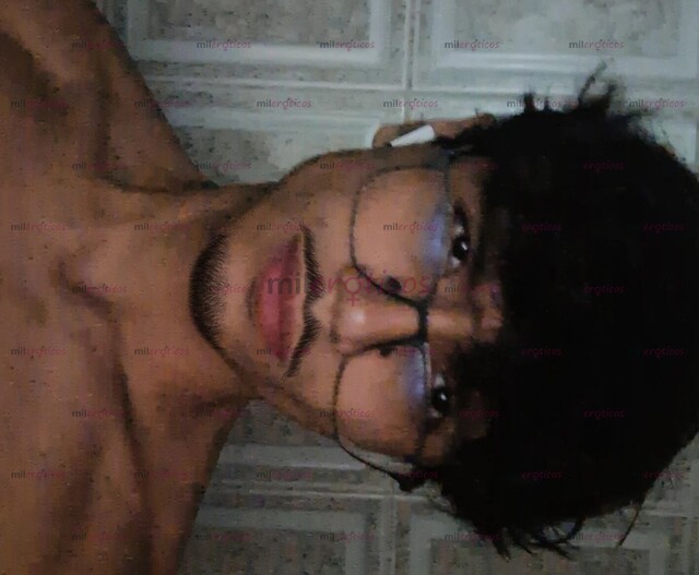 FOTOS DE MORENITO DE 18 AÑOS, TE COJERA RICO Y COMPLACERTE TODA.