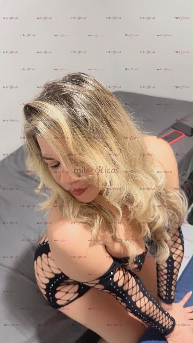 FOTOS DE RUBIA EXUBERANTE HERMOSA CHICA COLOMBIANA