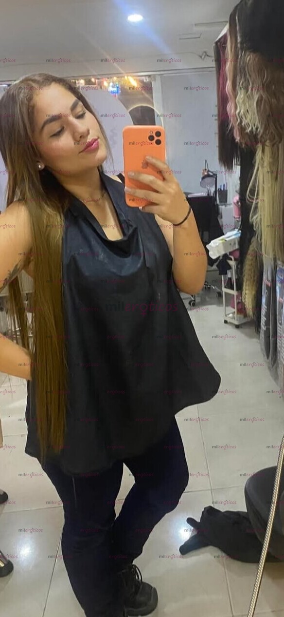 FOTOS DE CHICA EROTICA Y MUY COMPLACIENTE DISPONIBLE PARA OFRECER EL MEJOR SHOW VIRTUAL