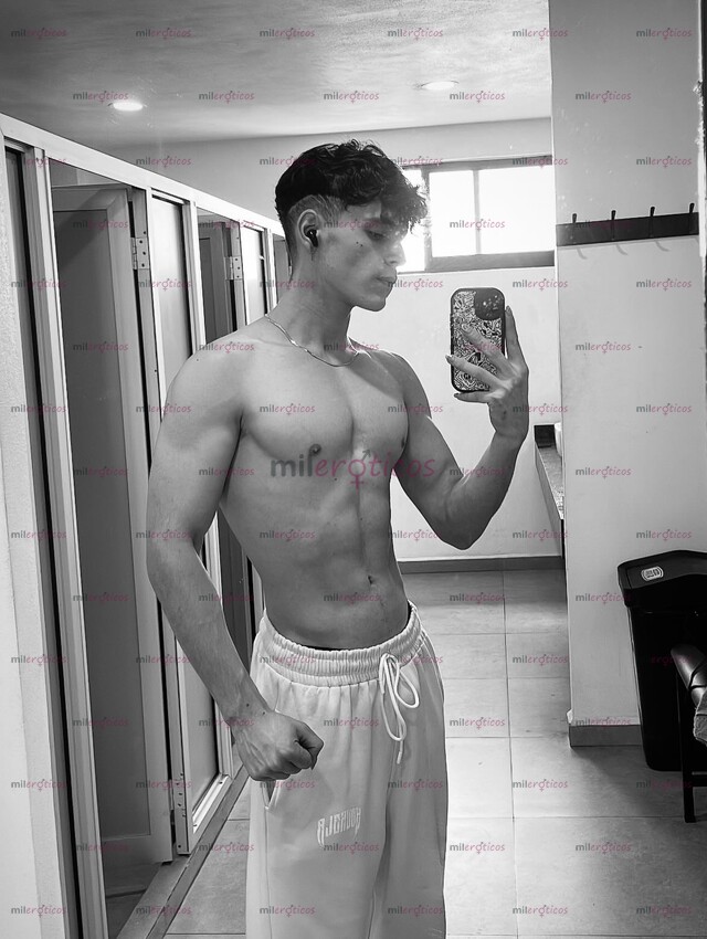 FOTOS DE CHAVO AGRADABLE, GUAPO Y ATLÉTICO DISPONIBLE