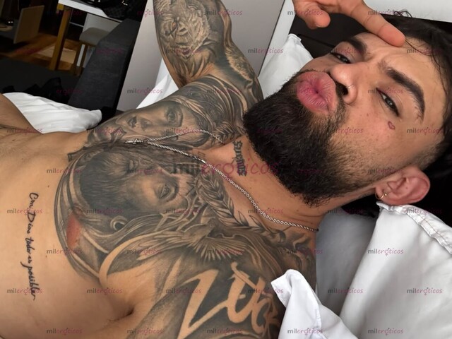 FOTOS DE MACHO DOTADO EXCLUSIVO CABALLERO DE ALTO NIVEL COMPAÑÍA EXCLUSIVA PARA UNA EXPER