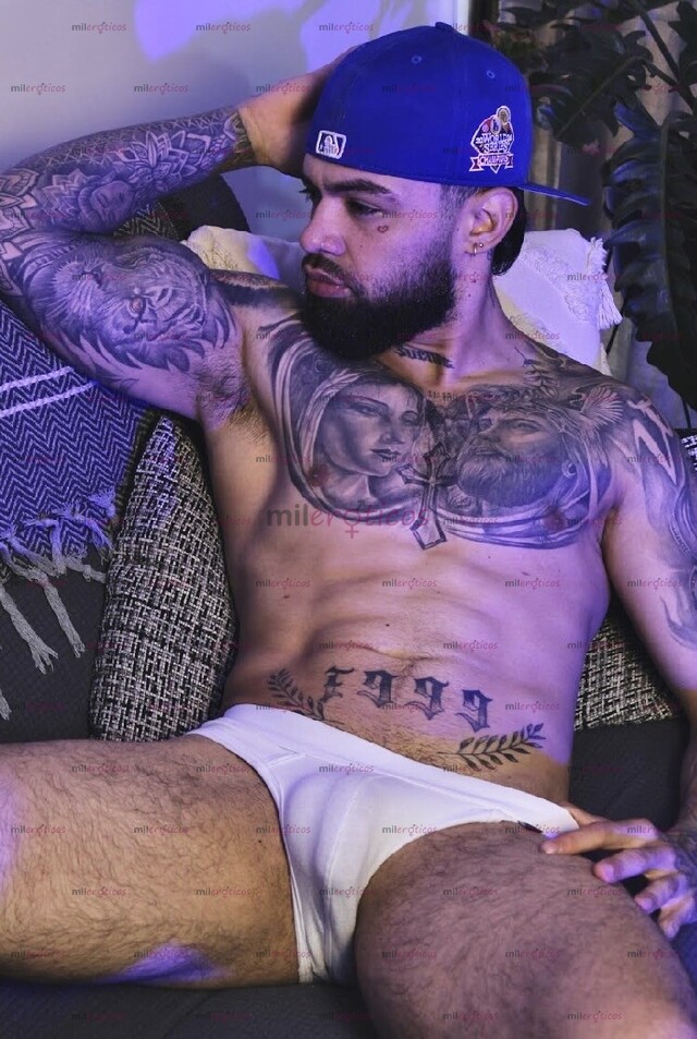 FOTOS DE MACHO DOTADO DISCRETO EXPERTO EXCLUSIVO EN SEXO ME PRESENTO MI NOMB