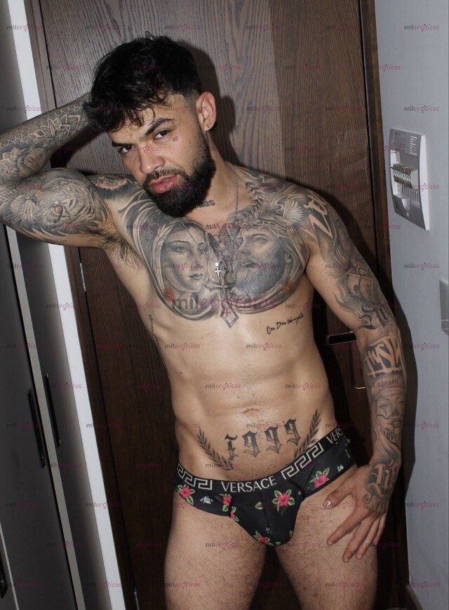FOTOS DE MACHO DOTADO DISCRETO EXPERTO EXCLUSIVO EN SEXO ME PRESENTO MI NOMB