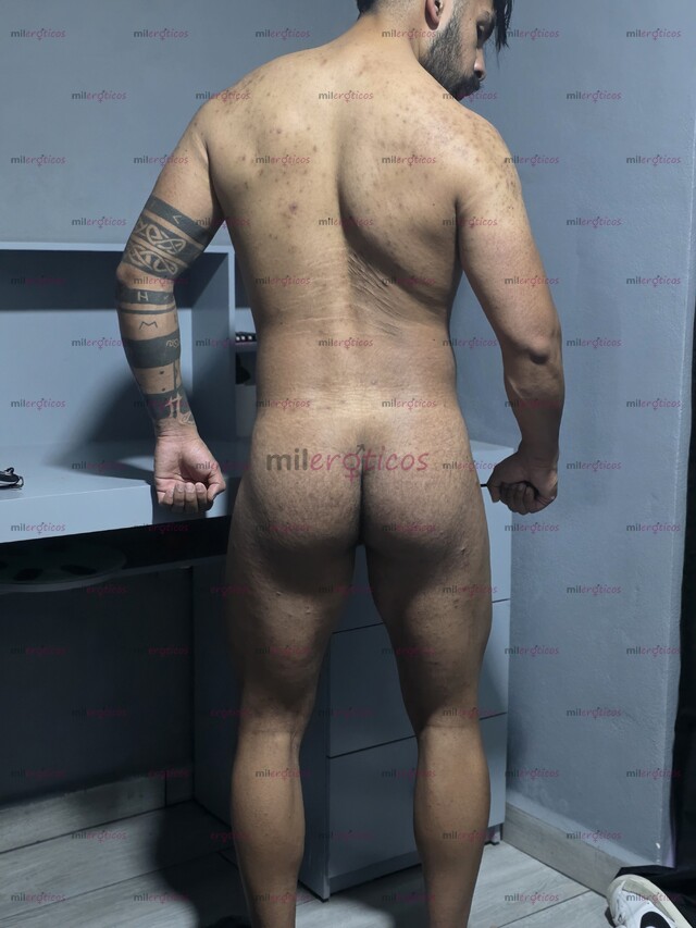 FOTOS DE BARBÓMBON 24 AÑOS JOVEN BIEN DOTADO, VERGA FIRME Y AGUANTADOR