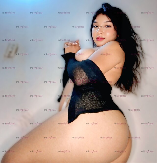 FOTOS DE TETAS GRANDES, CULO REDONDO Y CONCHA APRETADA ESPERANDO QUE ME LA METAS TODA.