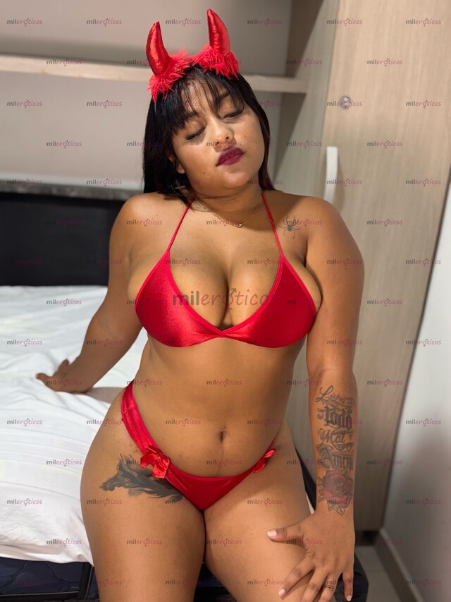 FOTOS DE TETAS RICAS REDONDAS PAJA RUSA MORENA PIERNONA