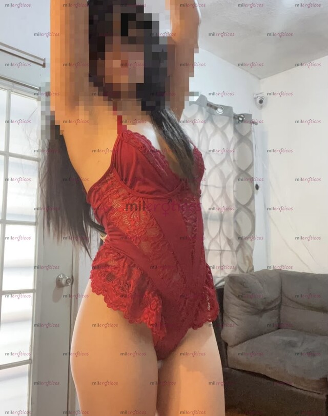 FOTOS DE HERMOSA PETIT 18AÑOS INICIANDO LINDA Y CARIÑOSA