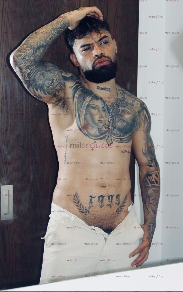 FOTOS DE MACHO DOTADO EXCLUSIVO CABALLERO DE ALTO NIVEL COMPAÑÍA EXCLUSIVA PARA UNA EXPER