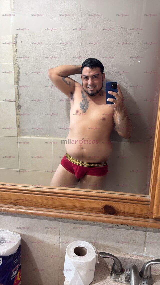 FOTOS DE GIGOLO NUEVO EN EL AMBIENTE LIMPIO DISCRETO Y AMABLE DE MENTE ABIERTA