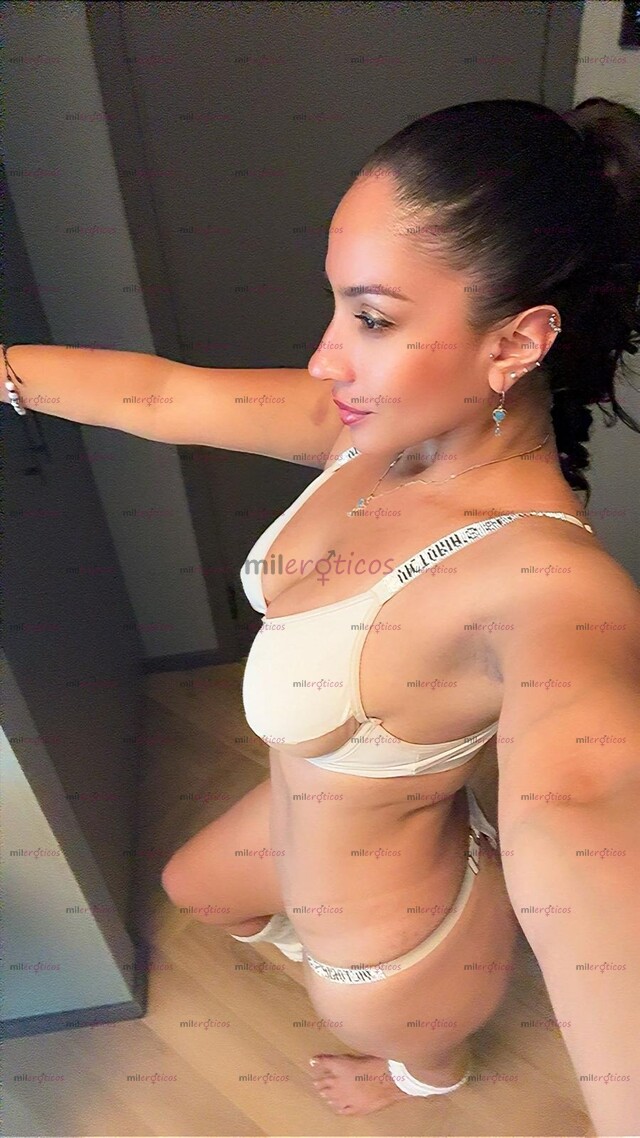 FOTOS DE LINDA FLACA DISPUESTA A CUMPLIR TUS FANTASÍAS
