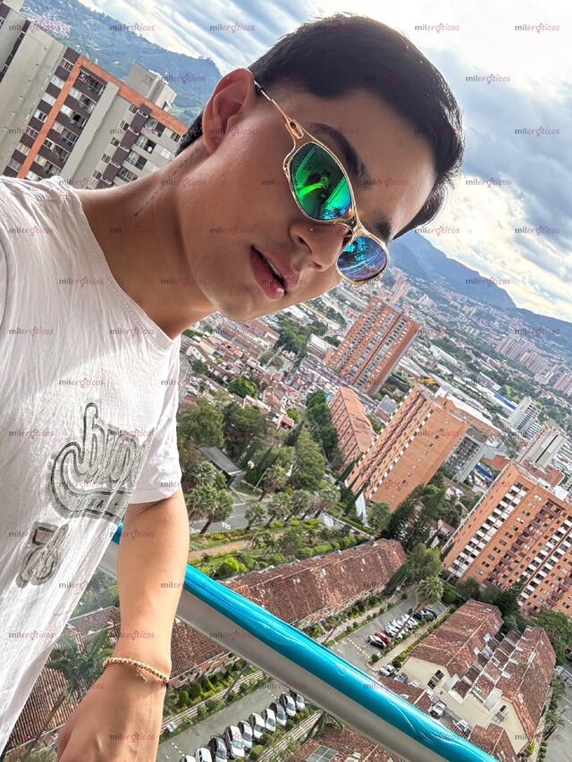 FOTOS DE NUEVO CHICO PAISA, JOVEN Y ATRACTIVO DE 20 AÑOS