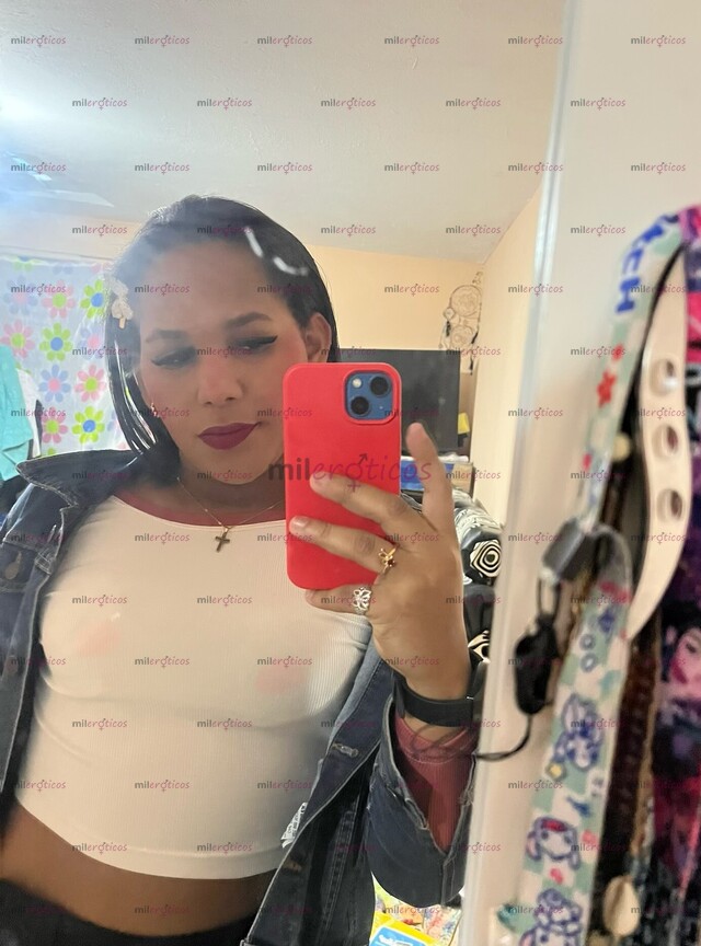 FOTOS DE HOLA LLEGÓ LUISA CON UNA COLA SÚPER GRANDE UNIVERSITARIA