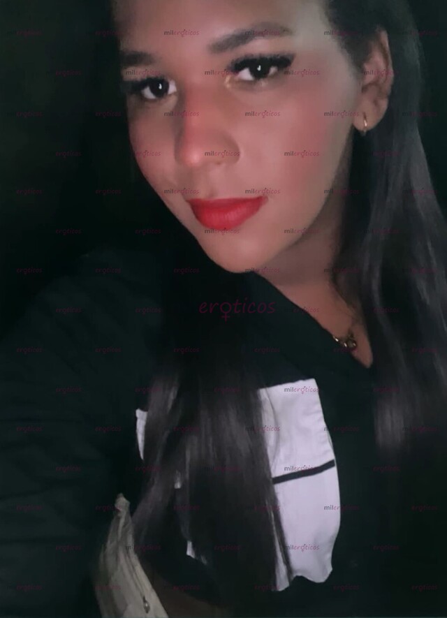 FOTOS DE HOLA LLEGÓ LUISA CON UNA COLA SÚPER GRANDE UNIVERSITARIA
