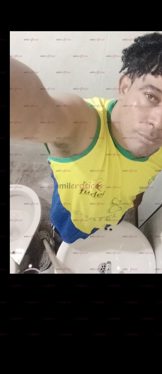 FOTOS DE CHICO ATLÉTICO VERGÓN REAL LARGA PARA PONERTE EN 4 Y DARTE BIEN POTENTE POR EL A
