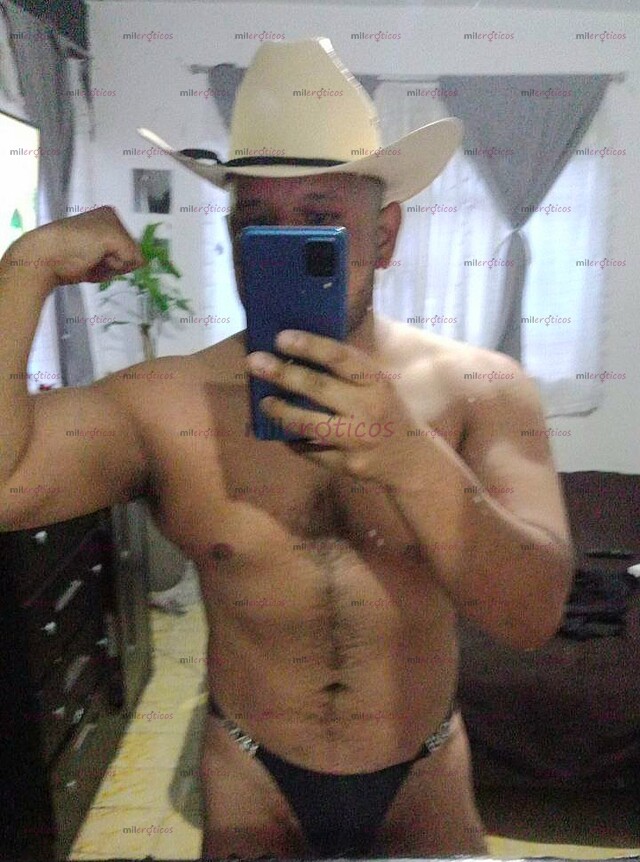 FOTOS DE TE VOY A PASAR CREMA BATIDA EN TODO TU CUERPO. Y TE LA QUITARE CON LA LENGUA