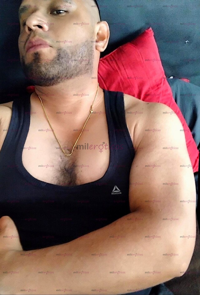 FOTOS DE TE VOY A PASAR CREMA BATIDA EN TODO TU CUERPO. Y TE LA QUITARE CON LA LENGUA