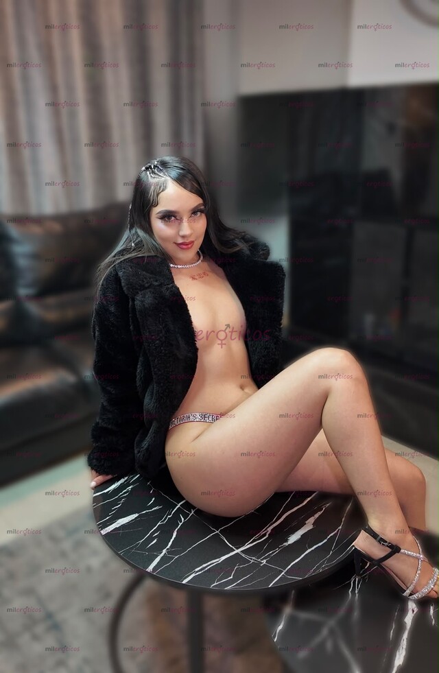 FOTOS DE FLACA CULONA D 18 AÑOS DE HERMOSO CUERPO Y ENCATADOR ROSTRO,DEBUTANDO COMO SCORT