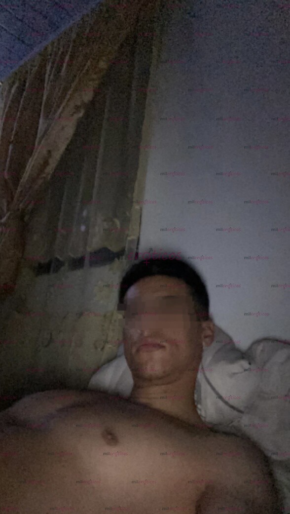 FOTOS DE ACTIVO 30 AÑOS 1,87 ALTO PAISA BIEN HOMBRE Y DISCRETO PARA MUJERES, TRANS Y PAR