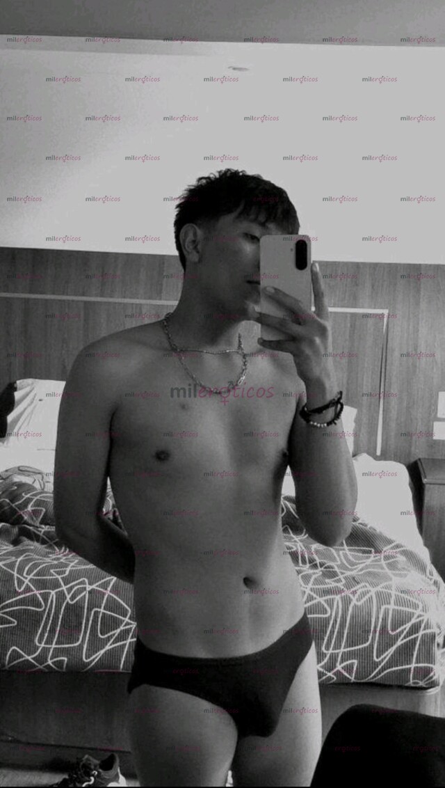 FOTOS DE JOVEN MORRITO UNIVERSITARIO PASIVO Y SUMISO COMPLACEDOR