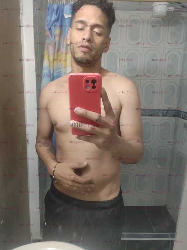 FOTOS DE (SITIO HASTA LAS 4 PM) CHICO VARON OFRECE SERVICIO DE SEXO Y MASAJE PASALA RICO