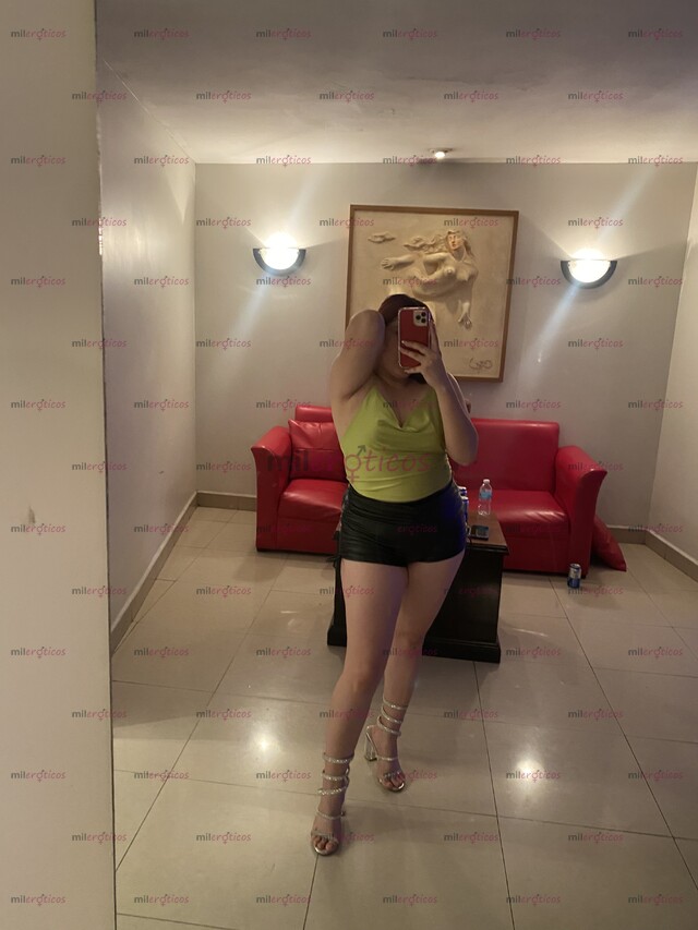 FOTOS DE CHICA BONITA, PIEL BLANCA Y BIEN CALIENTE