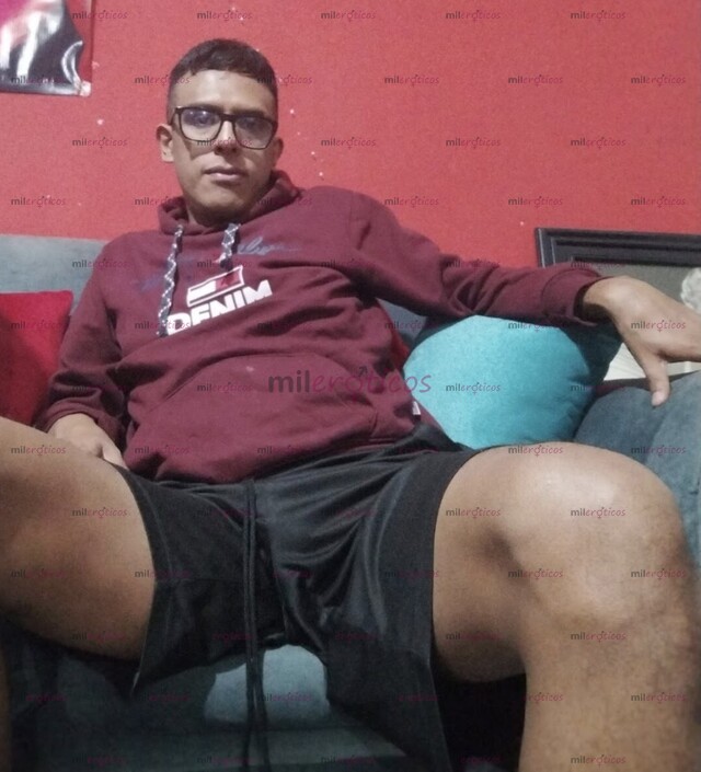 FOTOS DE ACA MORENO CON BUENA VERGA VARONIL INTER CALIENTE ESPERANDO COMPLACERTE
