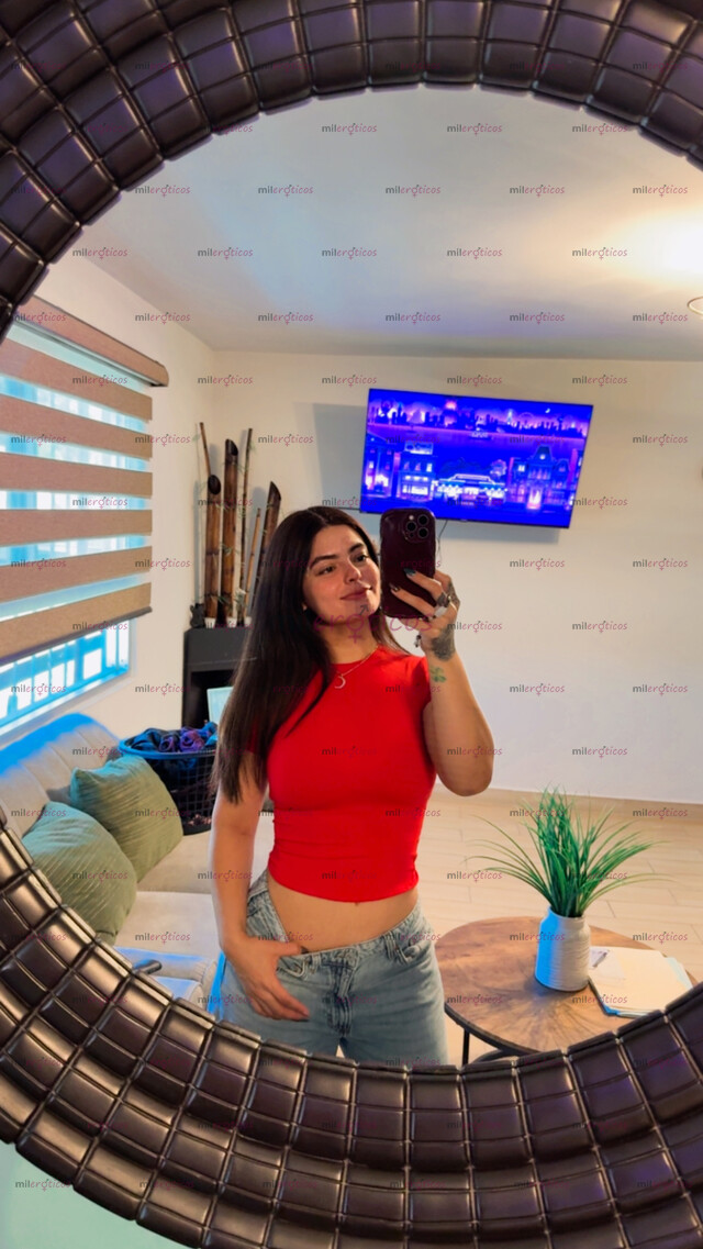 FOTOS DE BELLEZA NATURAL, CARA ANGELICAL Y UN CUERPO DE DIOSA.
