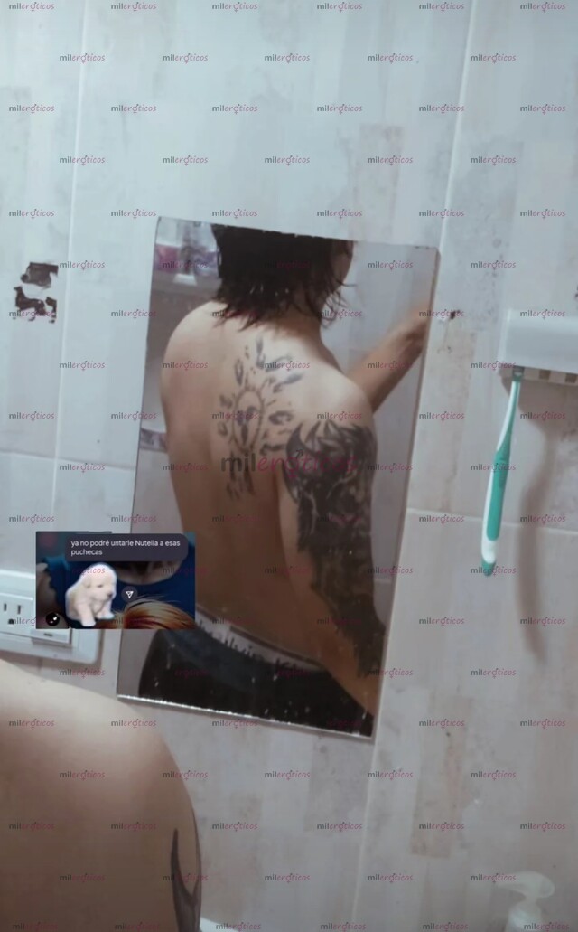 FOTOS DE JOVEN DE CABELLO LARGO, TATUADO, 21 AÑOS