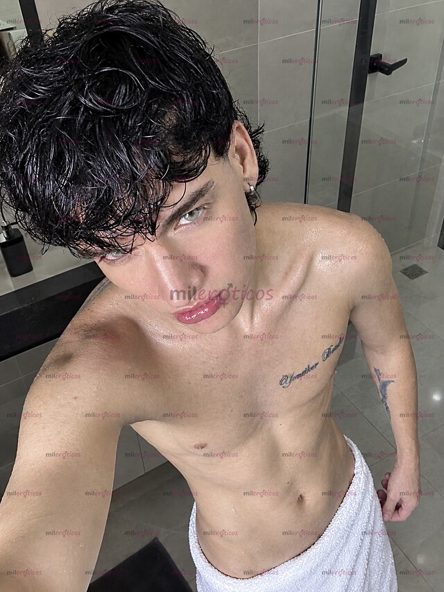 FOTOS DE JOVEN MORBOSO FETICHISTA. TOTAL SERIEDAD Y DISCRECIÓN. APARTAMENTO PRIVADO.