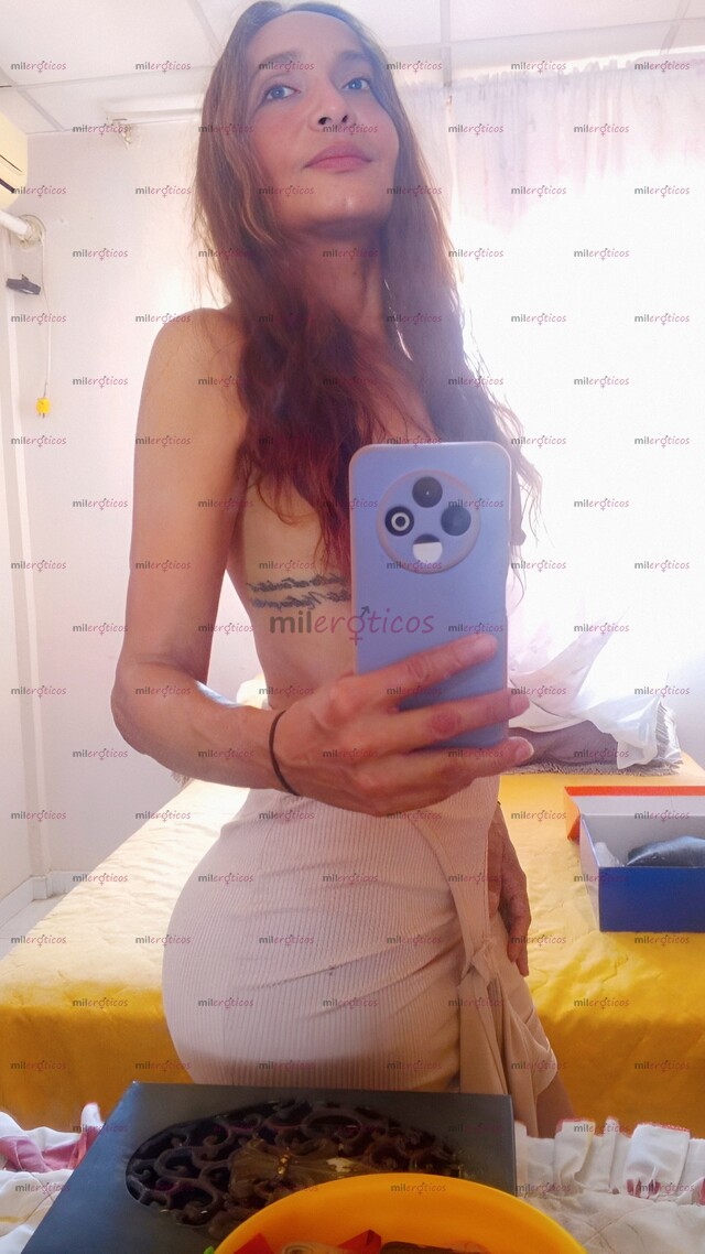 FOTOS DE HERMOSA Y SEXY MILF, ARDIENTE Y MUY COMPLACIENTE LISTA PARA CONTE