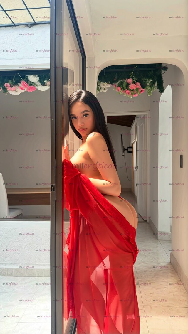 FOTOS DE PENÉLOPE DULCE PERRITA PERVERSA Y TIERNA LISTA PARA COGERTE